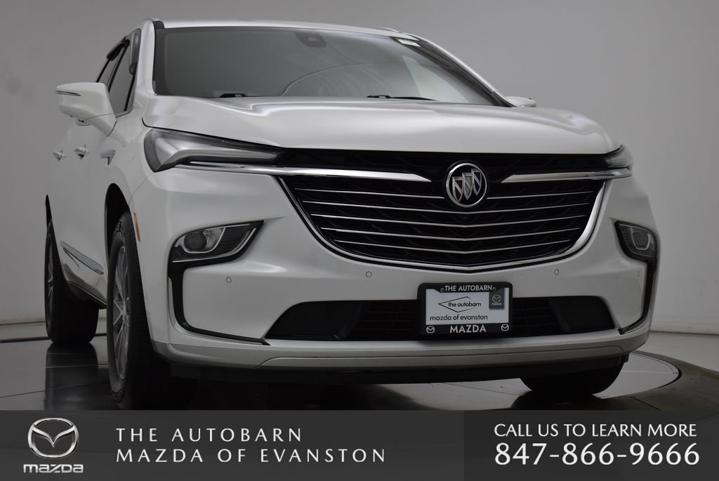 Used 2022 Summit White Buick Essence image 12