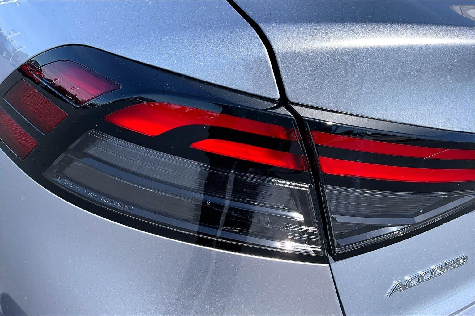 New 2026 Solar Silver Metallic Honda LX image 14