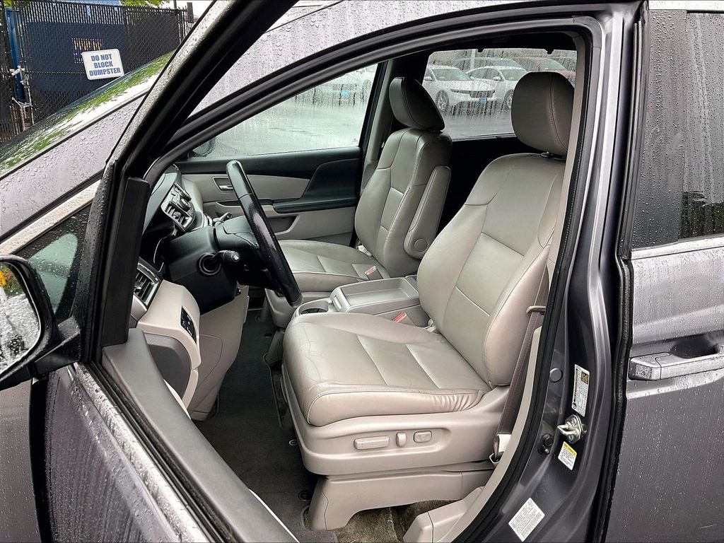 Used 2015 Gray Honda EX-L image 10