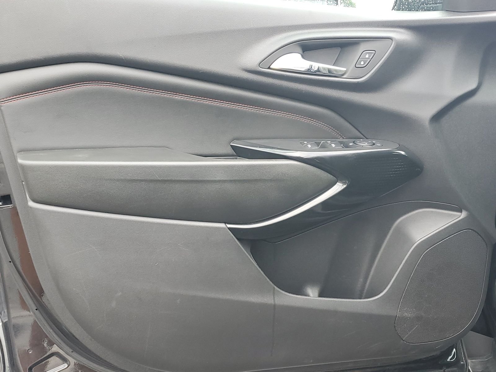 Certified Used 2025 Black Chevrolet 2RS image 17