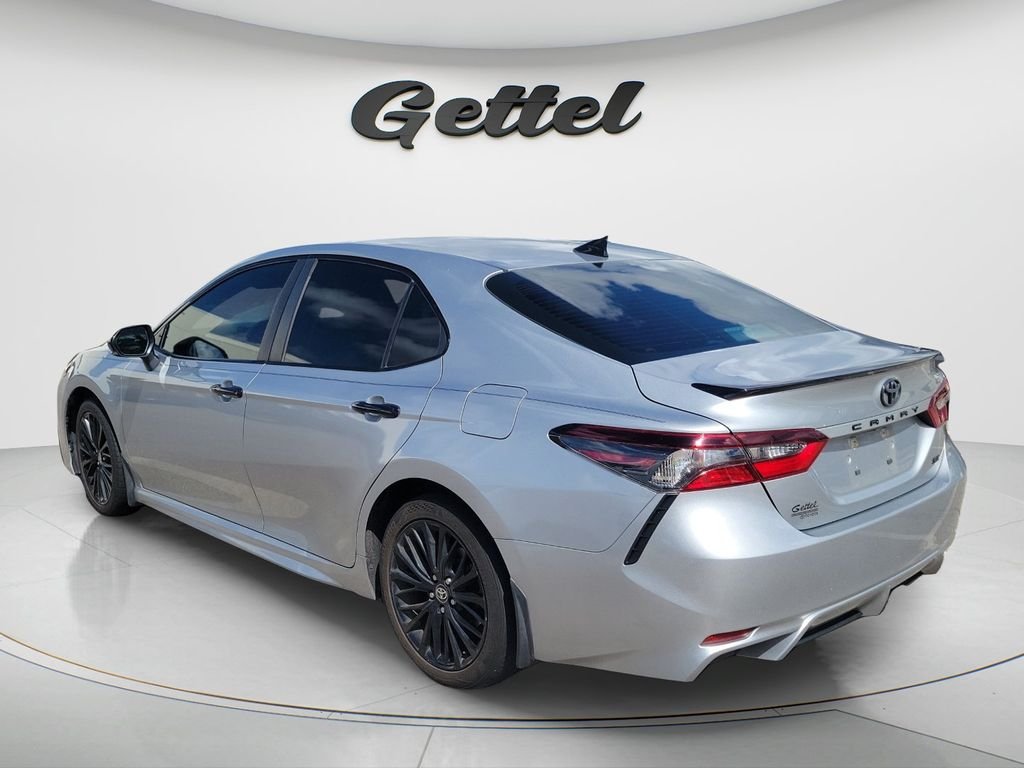 Used 2022 Silver Toyota SE Nightshade image 4