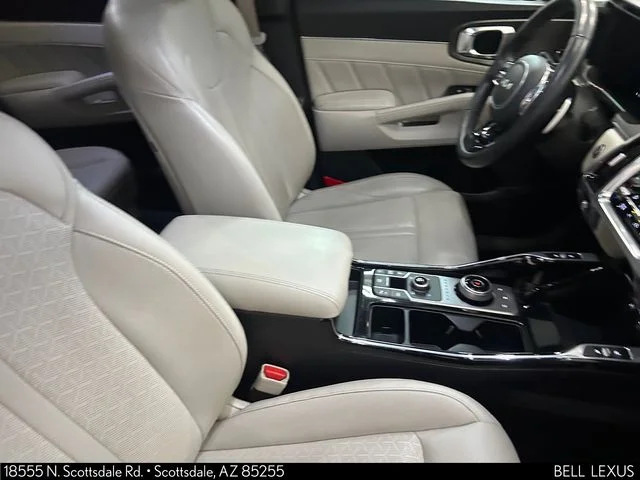 Used 2023 White Kia SX Prestige image 12
