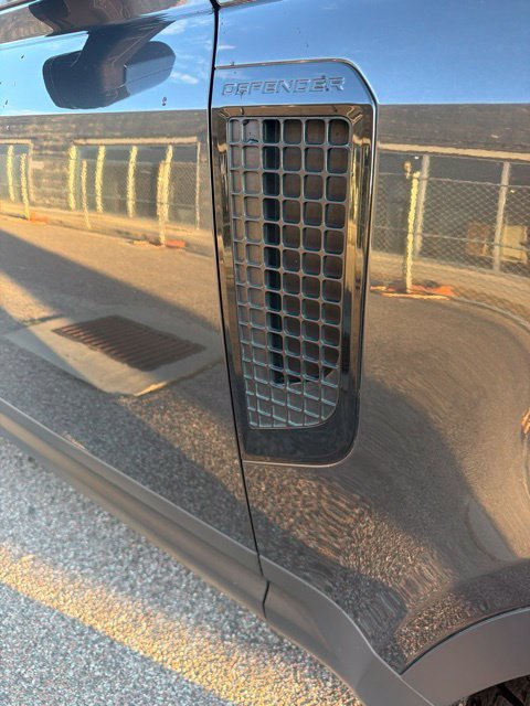 Used 2023 Gray Land Rover S image 4