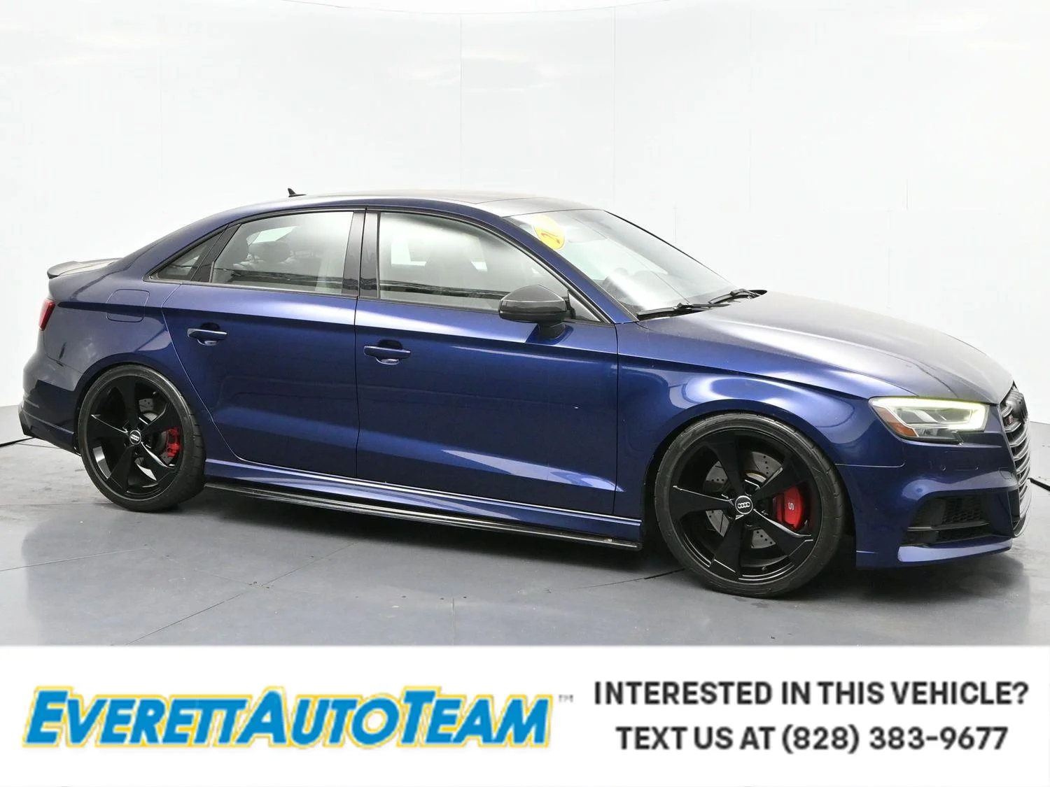 Used 2019 Navarra Blue Metallic Audi Premium Plus image 1