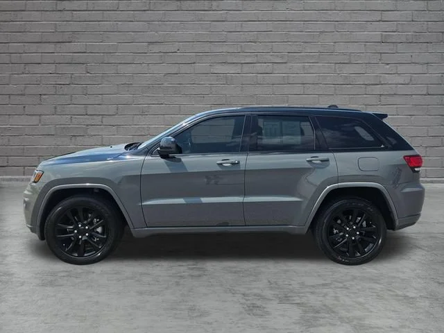 Used 2021 Gray Jeep Laredo X image 2