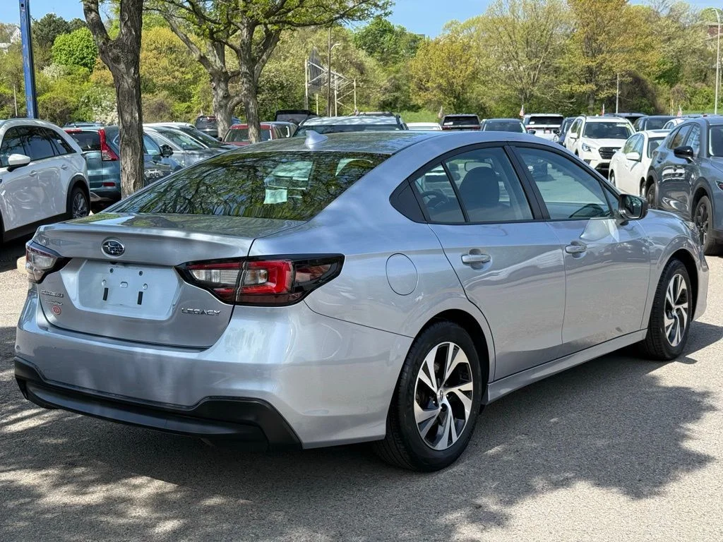 Used 2024 Silver Subaru Base image 8