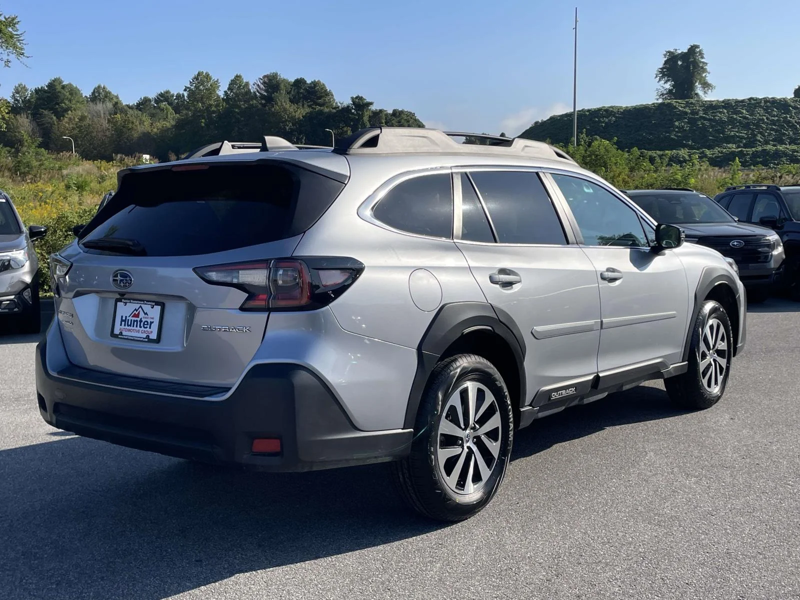 Used 2024 Ice Silver Metallic Subaru Premium image 27
