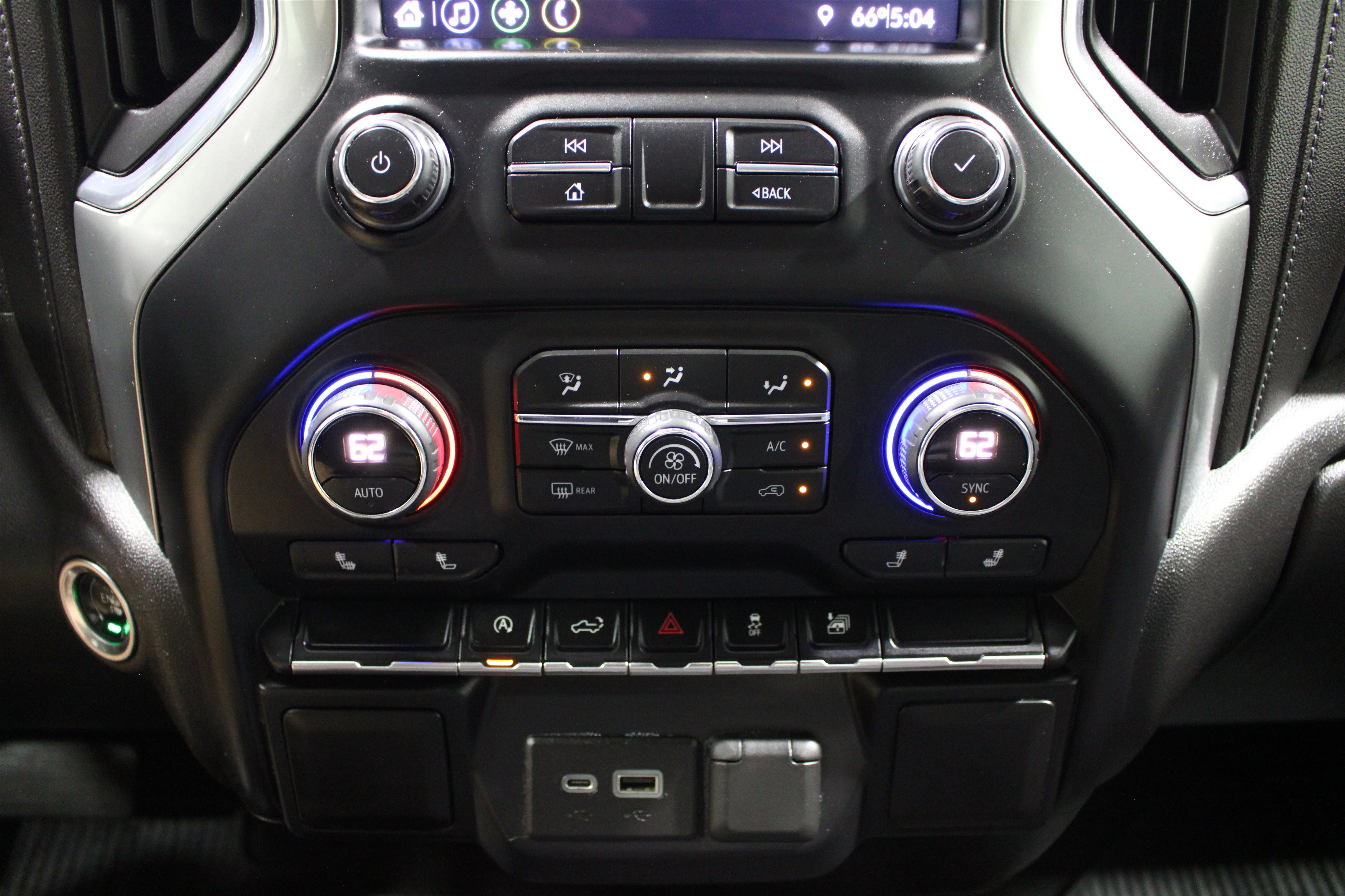 2020 Chevrolet Silverado 1500 LT - Photo 14