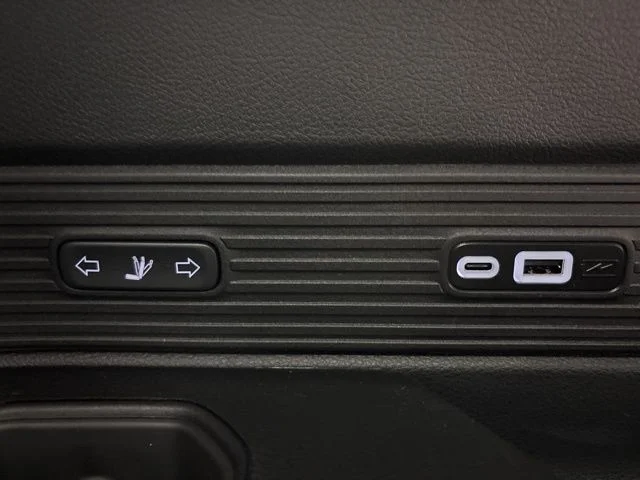 New 2026 High Gloss Black Exterior Paint Jeep Limited Altitude image 41