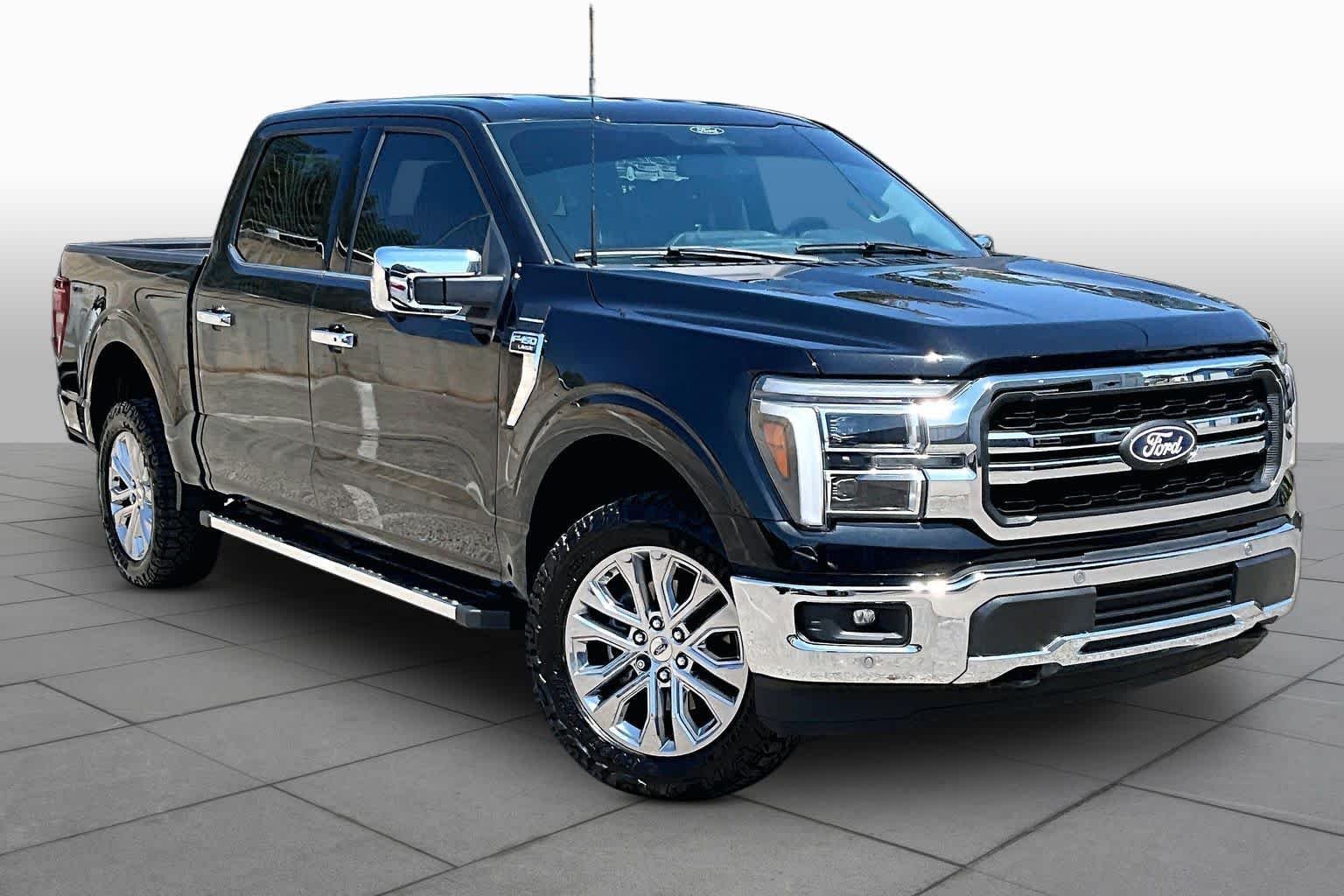 Used 2025 Agate Black Metallic Ford LARIAT image 5