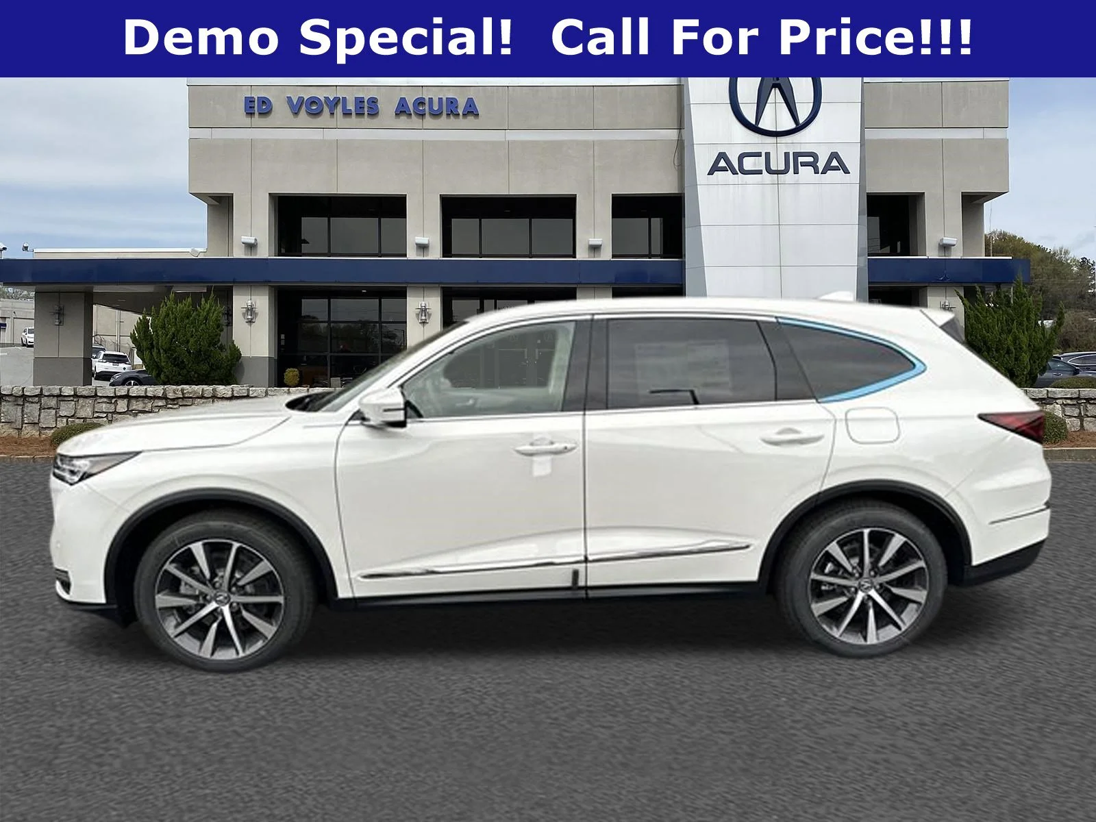 Used 2026 Platinum White Pearl Acura with Technology Package image 36