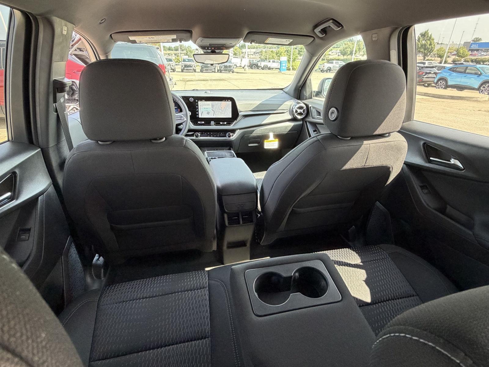 2027 Chevrolet Equinox LT - Photo 26