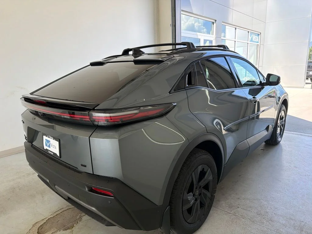 New 2026 Overcast Toyota  SE image 6