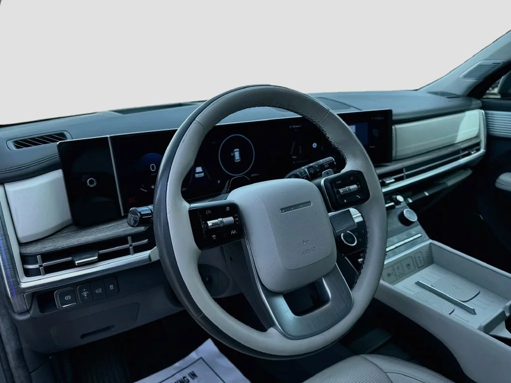 Used 2024 Gray Hyundai Calligraphy image 9