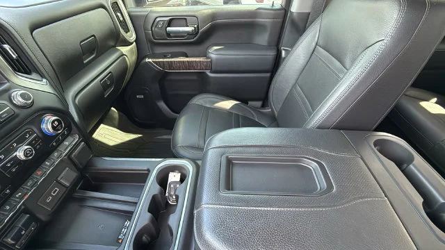 Used 2022 FOREST METALLIC GMC Denali image 12