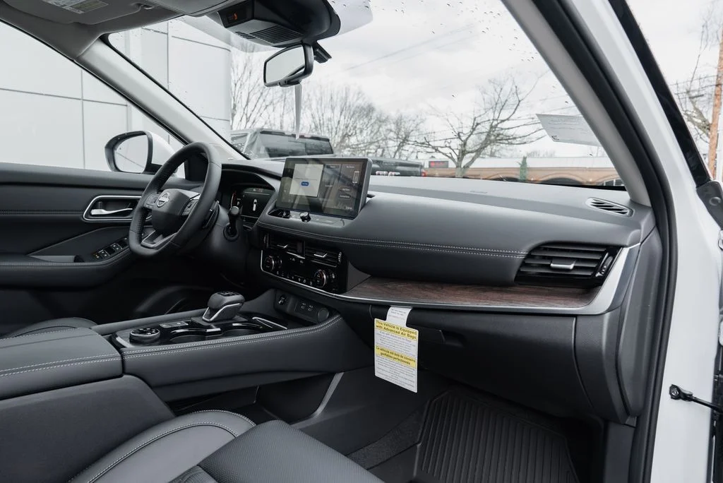 New 2026 Everest White Pearl TriCoat Nissan Platinum image 28