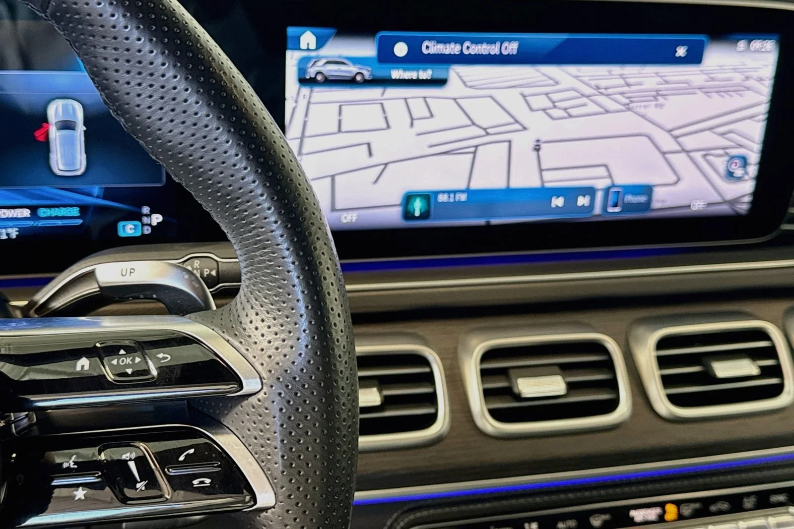 Used 2024 Polar White Mercedes-Benz AMG® GLE 53 image 16