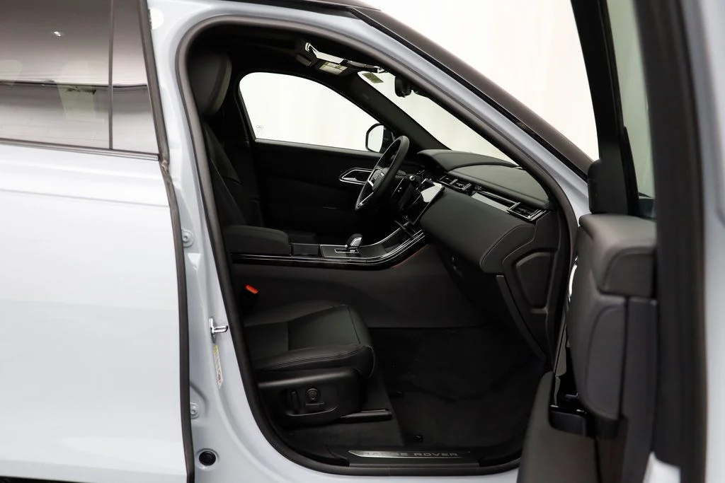 New 2026 Gray Land Rover Dynamic SE image 18