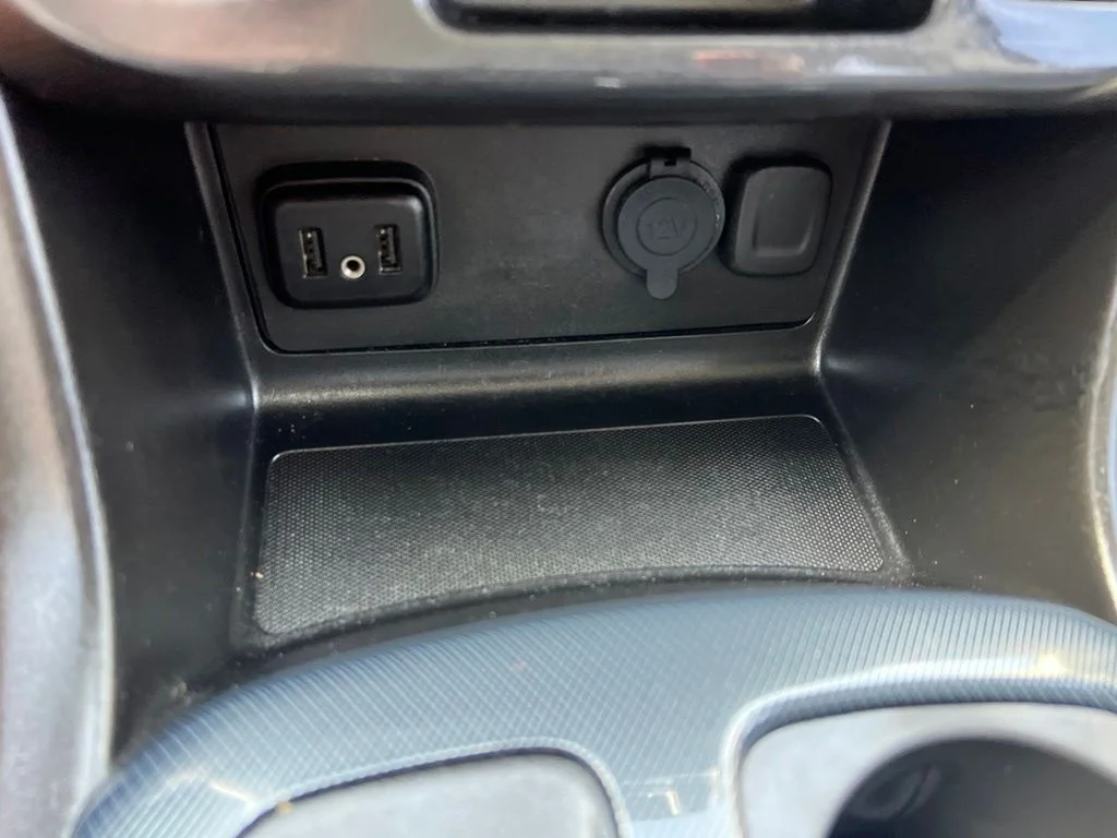 Used 2021 White Chevrolet Z71 image 42