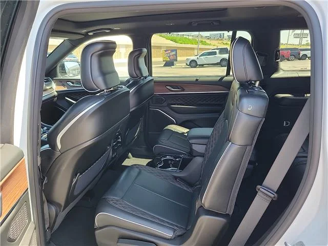 Used 2023 Bright White Clearcoat Jeep Summit 4x4 image 8