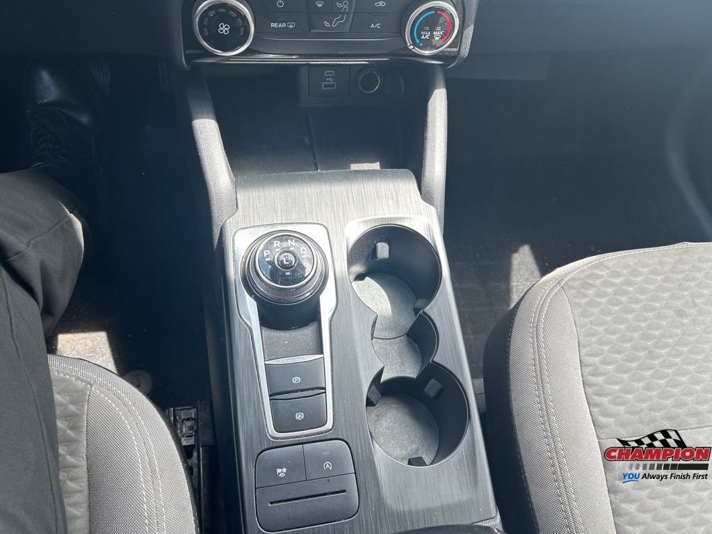 Used 2022 Gray Ford SE image 10