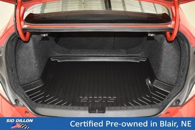 Certified Used 2018 Rallye Red Honda  image 10