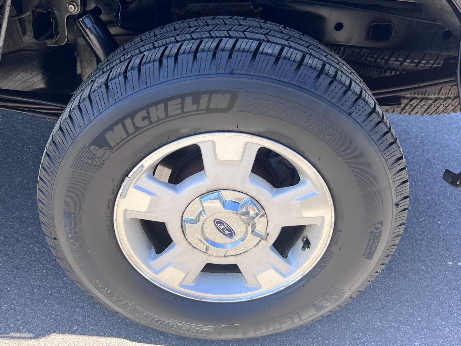 Used 2011 Tuxedo Black Metallic Ford XLT image 11