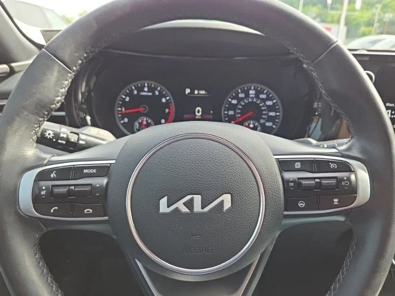 Used 2024 Gray Kia GT-Line image 12