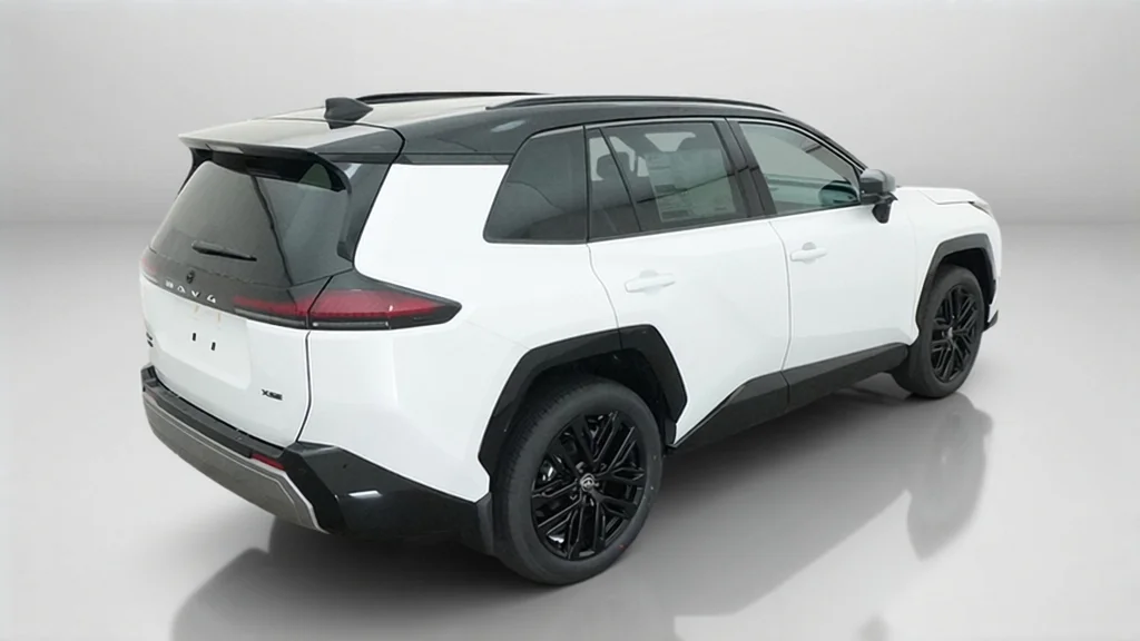 New 2026 Wind Chill Pearl with Midnight Black Metallic roof Toyota XSE image 9