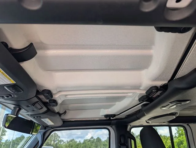 Used 2023 White Jeep Rubicon 4xe image 14