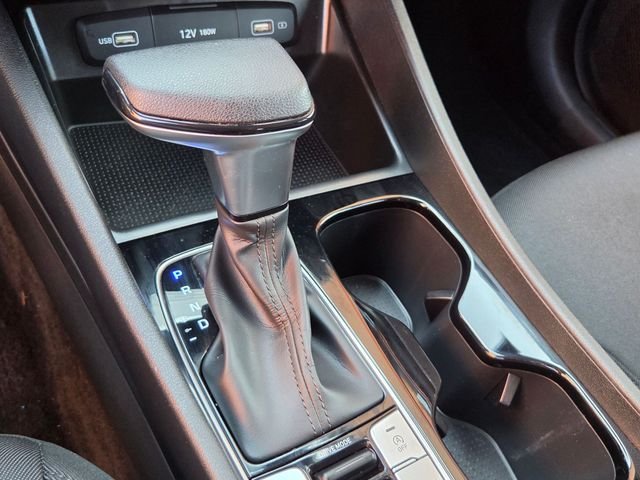 Used 2024 Silver Hyundai SE image 18