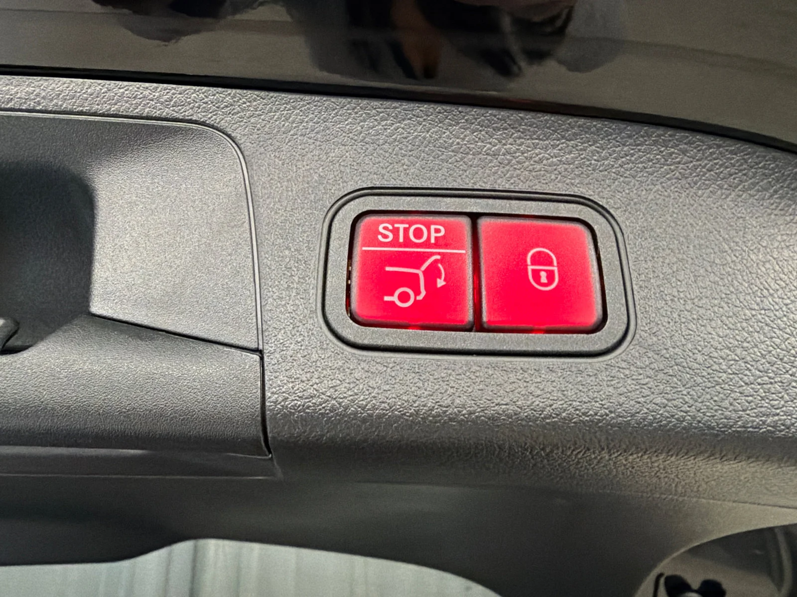 Used 2026 Black Mercedes-Benz GLA 250 image 6
