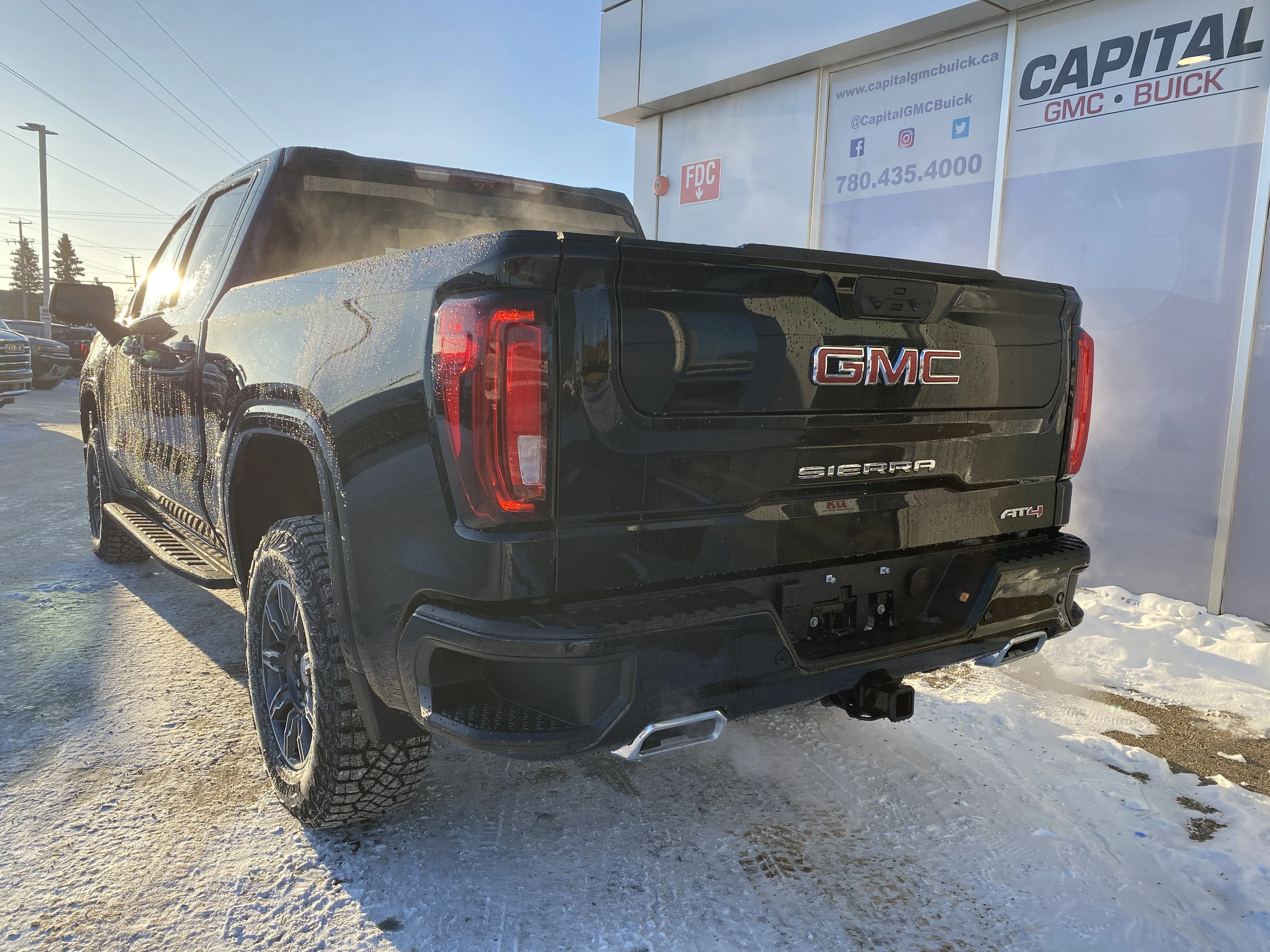 New 2026 ONYX BLACK GMC AT4 image 4