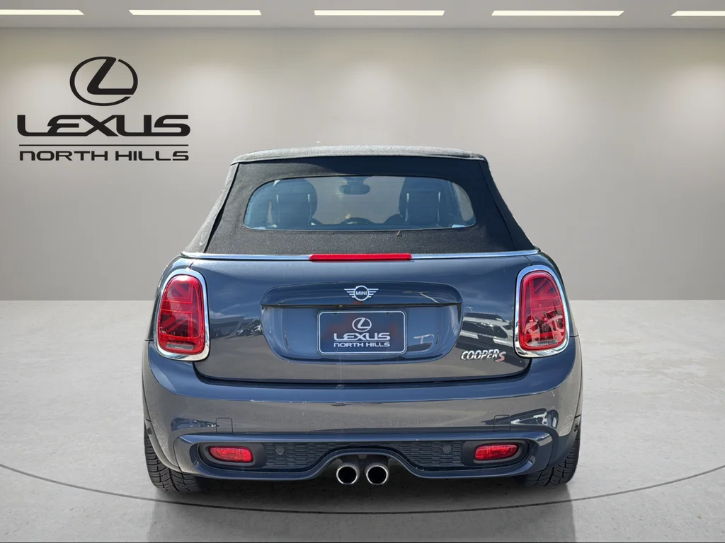 Used 2020 Gray MINI  image 15