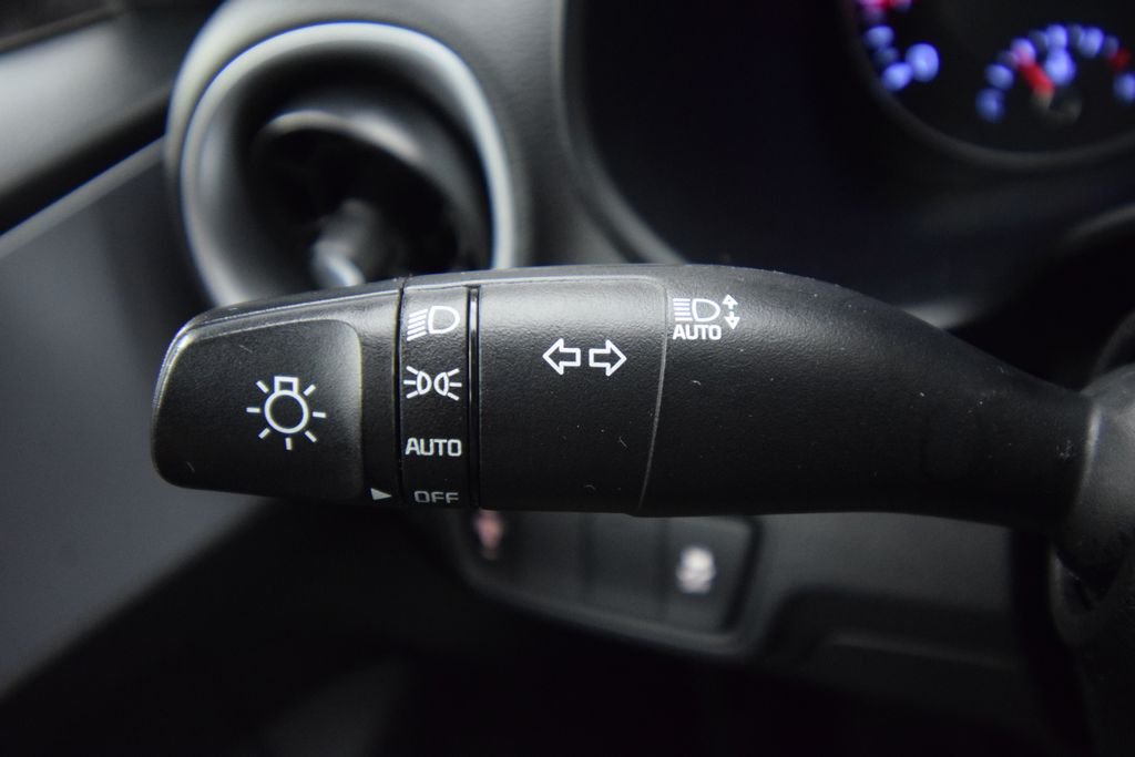 Used 2024 Currant Red Kia LXS image 24