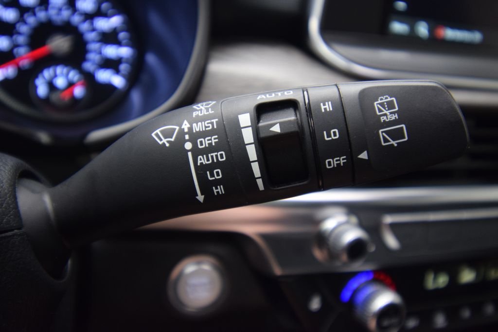 Used 2022 Black Kia SX image 39