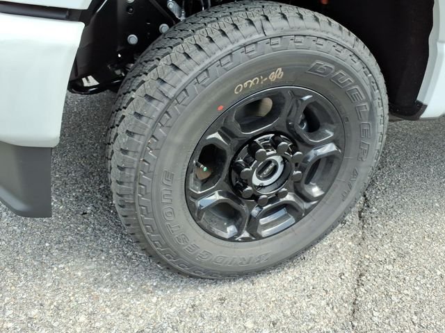 New 2026 Avalanche Ford XL image 6