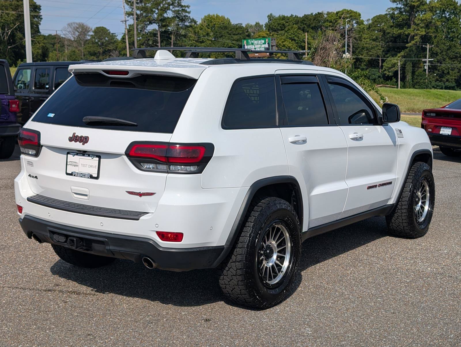 Used 2021 Bright White Clearcoat Jeep Trailhawk image 7