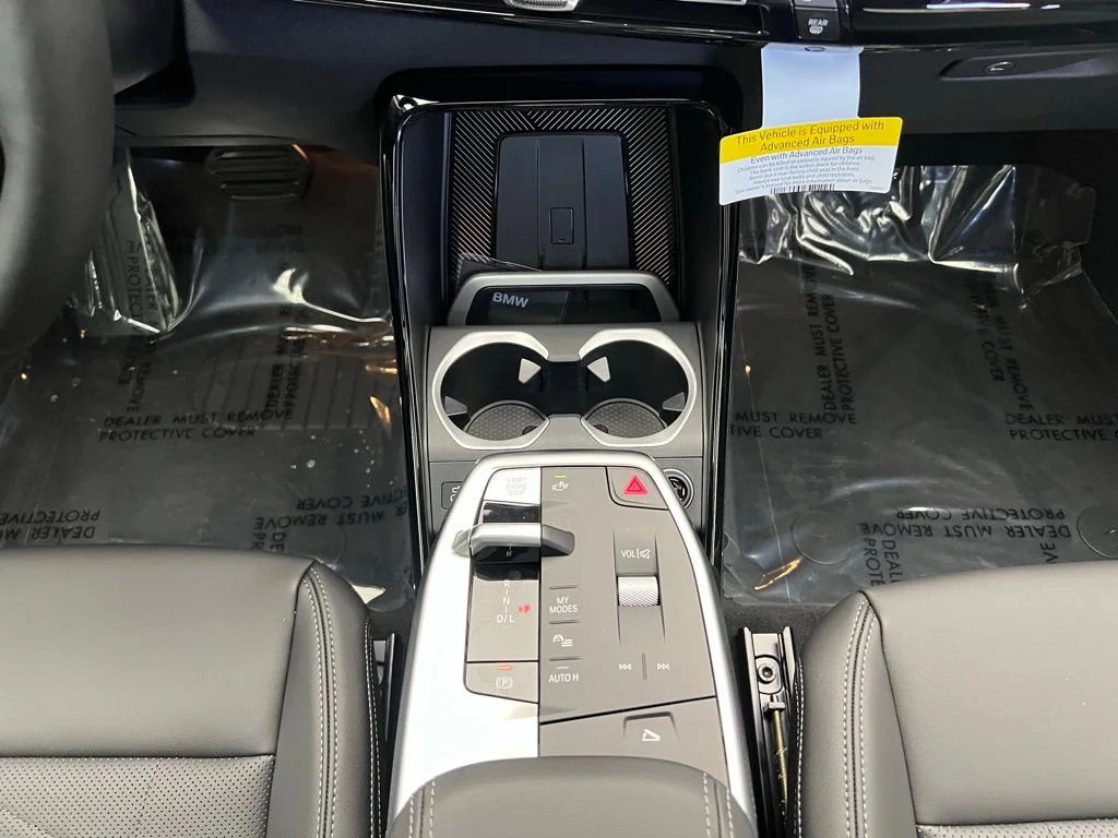 2025 BMW X1 28i - Photo 12