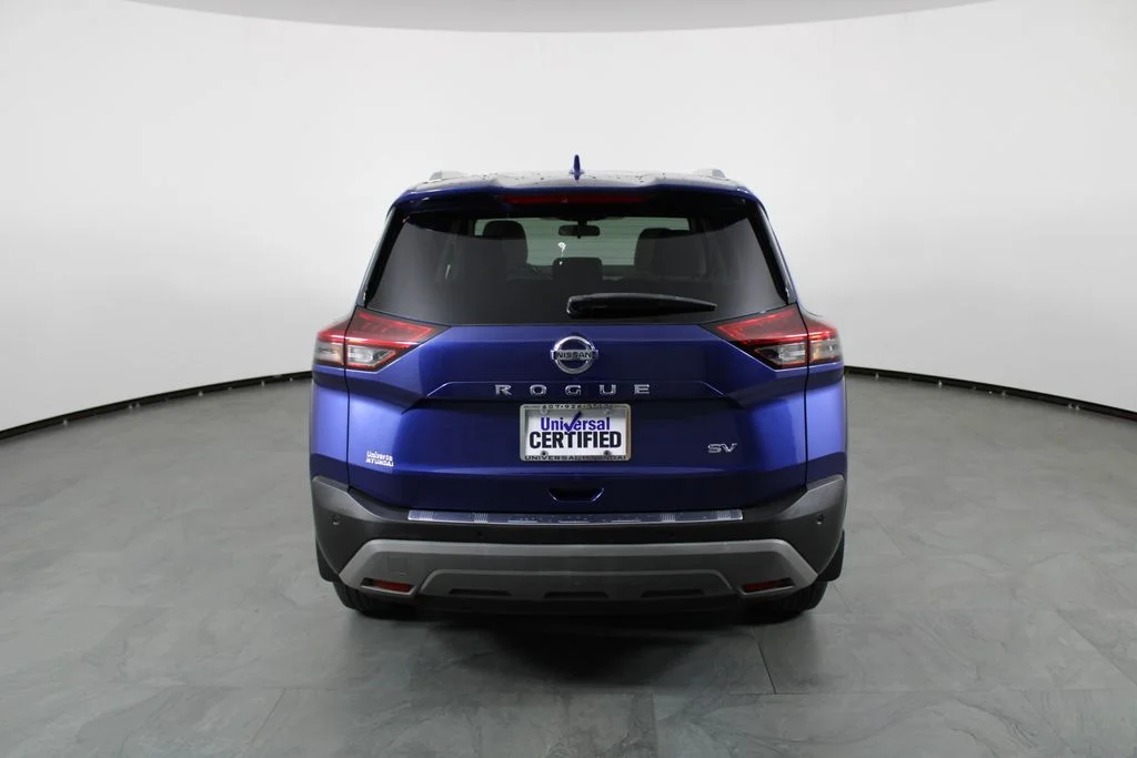 2021 Nissan Rogue SV - Photo 11