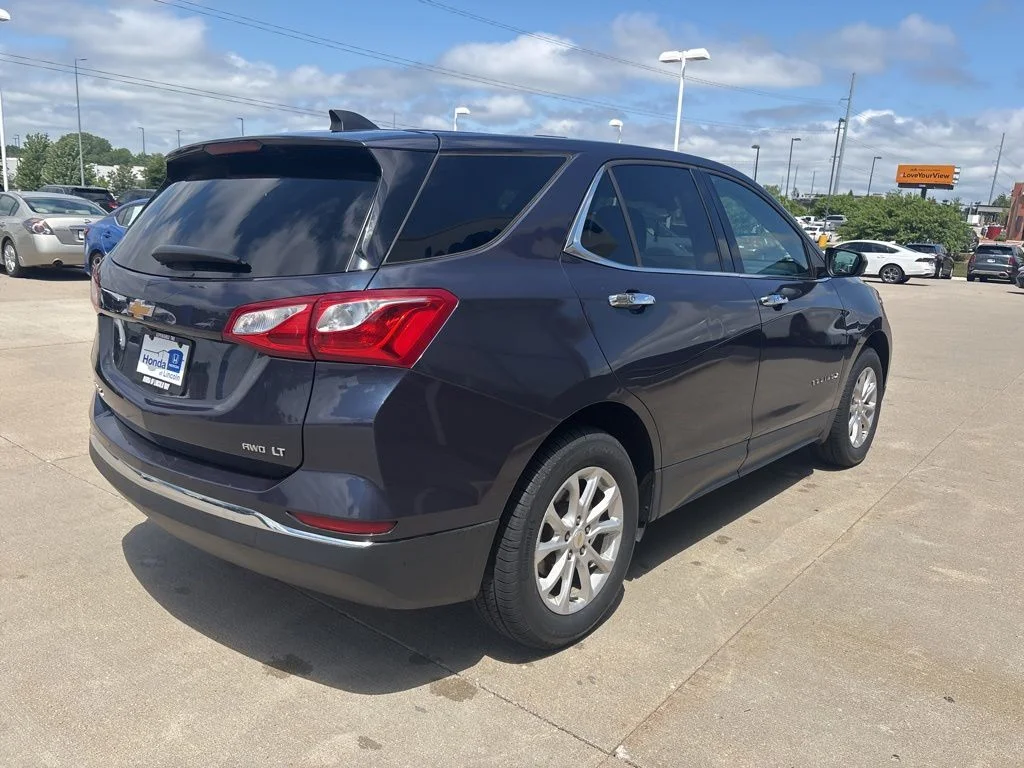 Used 2019 Blue Chevrolet LT image 5