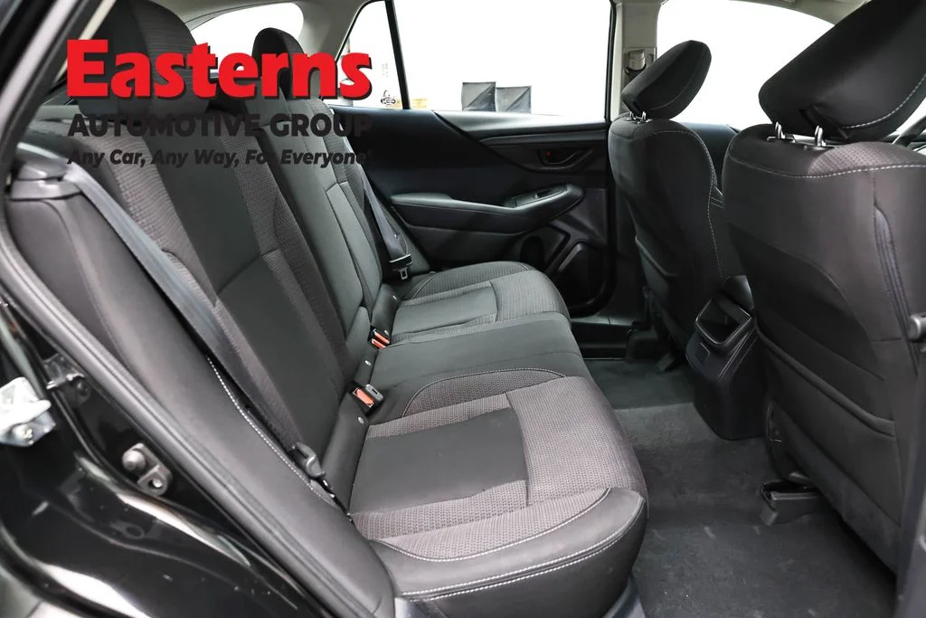 Used 2022 Black Subaru 2.5i image 22
