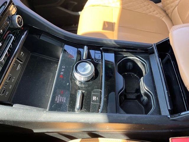 Used 2022 Silver Zynith Jeep Summit 4xe image 23