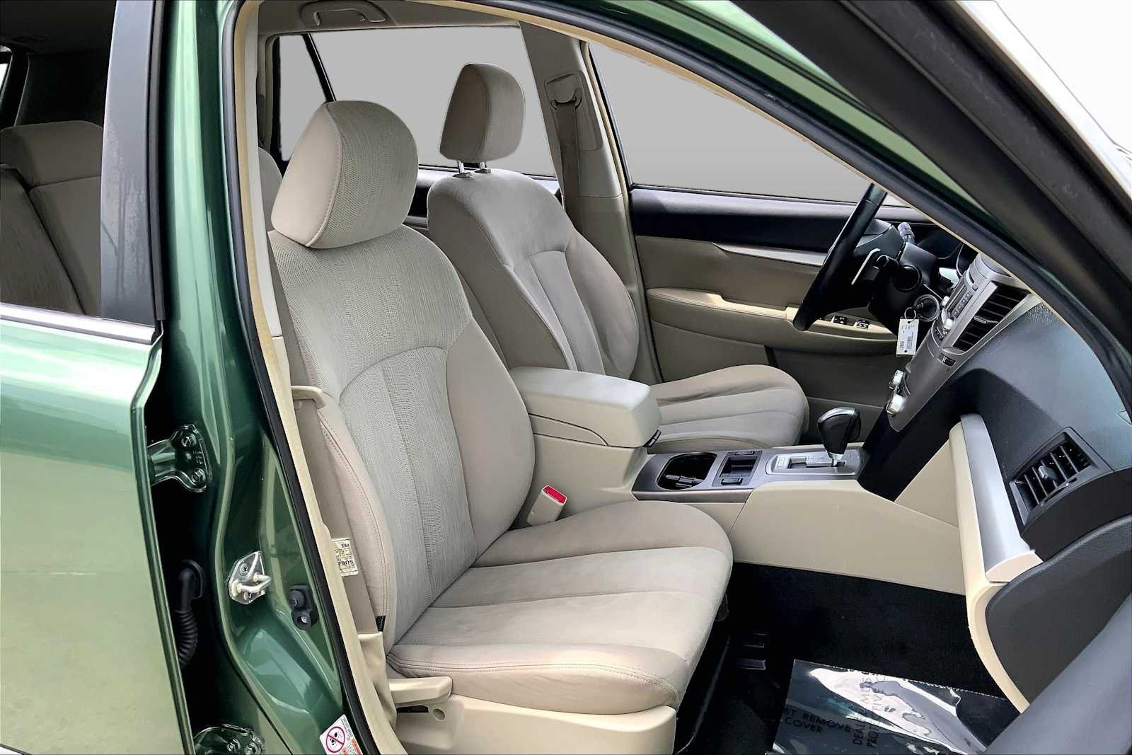 Used 2014 Cypress Green Pearl Subaru 2.5i Premium image 8