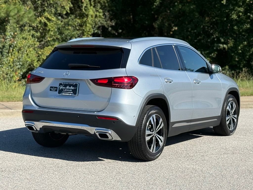 Used 2025  Mercedes-Benz GLA 250 image 12
