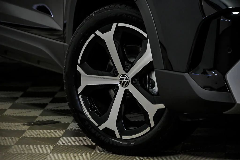 New 2026 Black Volkswagen 1.5T SEL image 3