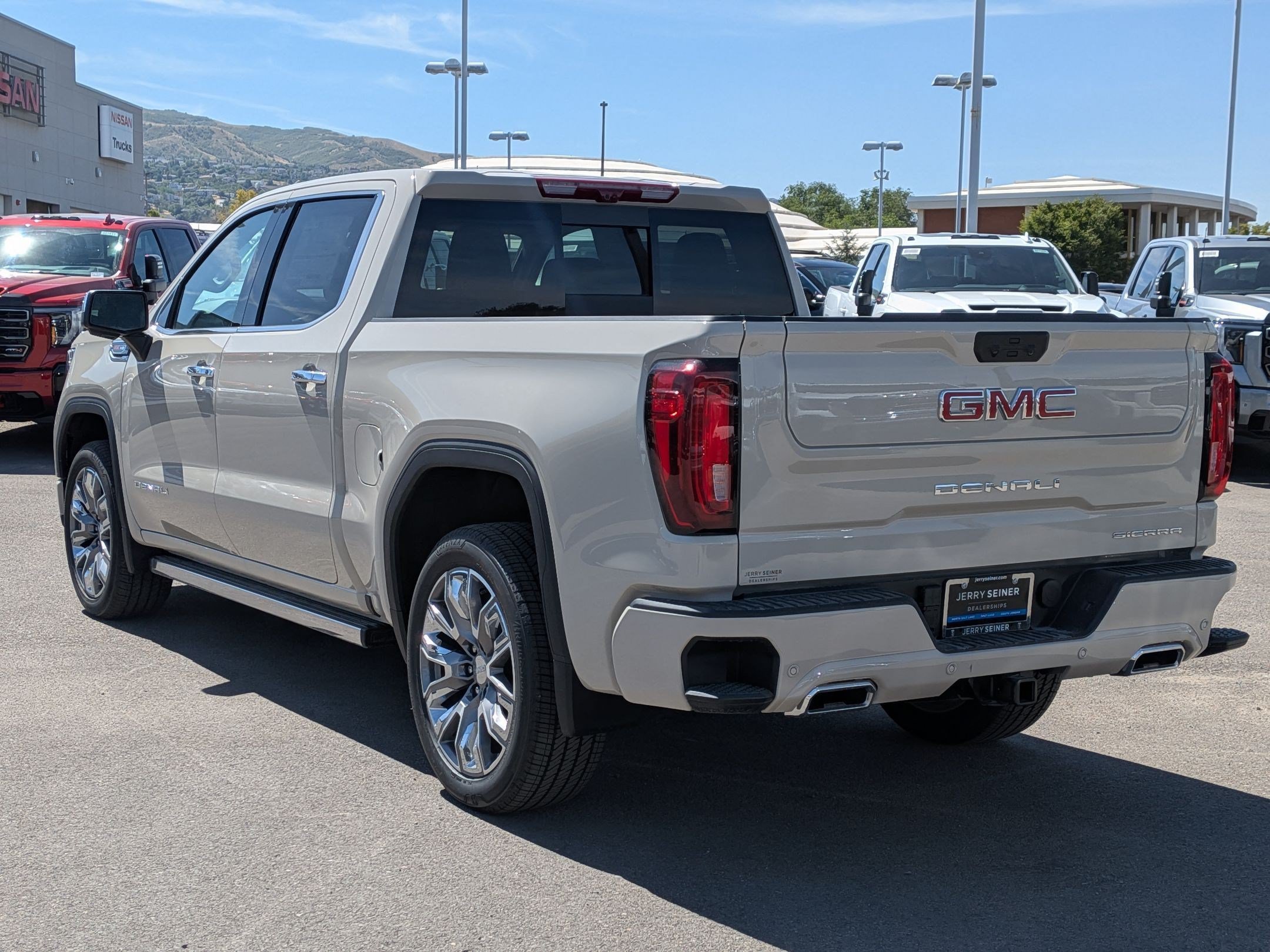 2026 GMC Sierra 1500 Denali - Photo 14