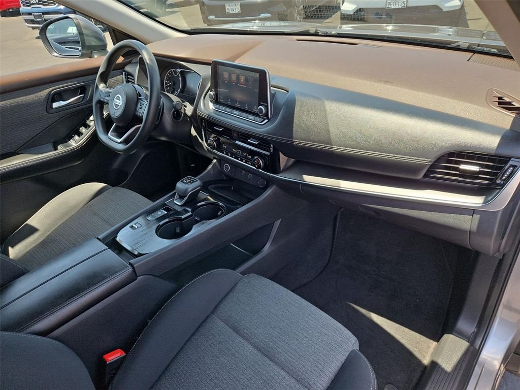 2021 Nissan Rogue SV - Photo 20