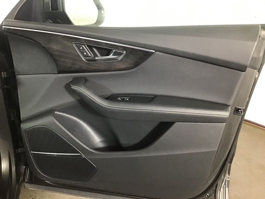 Used 2022  Audi 55 Prestige image 20