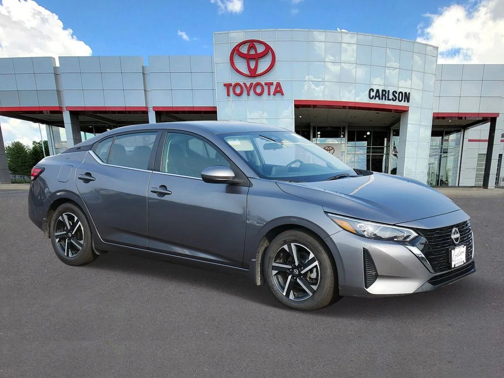 Used 2024 Nissan Sentra SV with VIN 3N1AB8CV4RY202950 for sale in Minneapolis, Minnesota